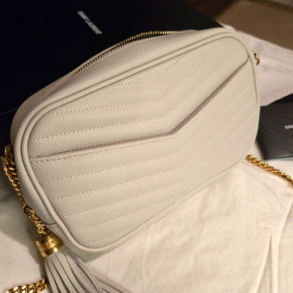 SAINT LAURENT YSL Mini Lou Matelassé Camera Bag Crema Soft, Grainy Leather - Picture 9 of 16